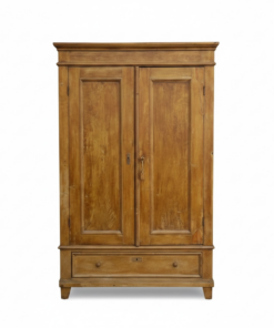 Armário de Fazenda Antigo - L 1,20 x P 0,55 x A 1,91
