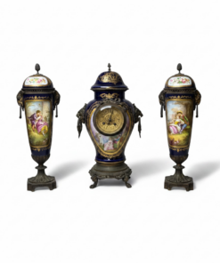 Trio de porcelana - 0,47 cm de altura